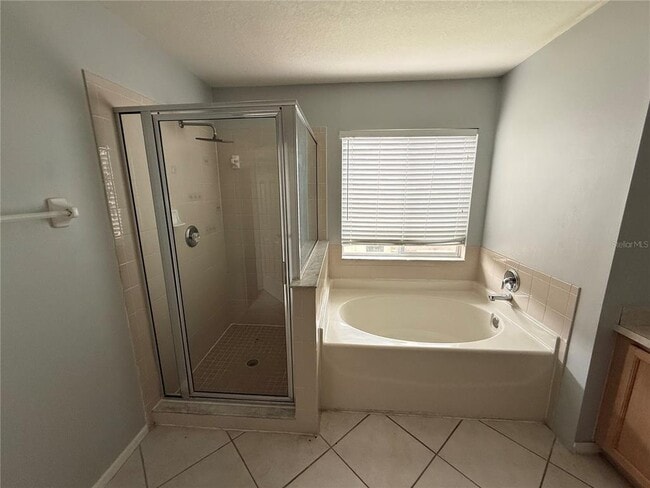 Building Photo - 10782 Plantation Bay Dr