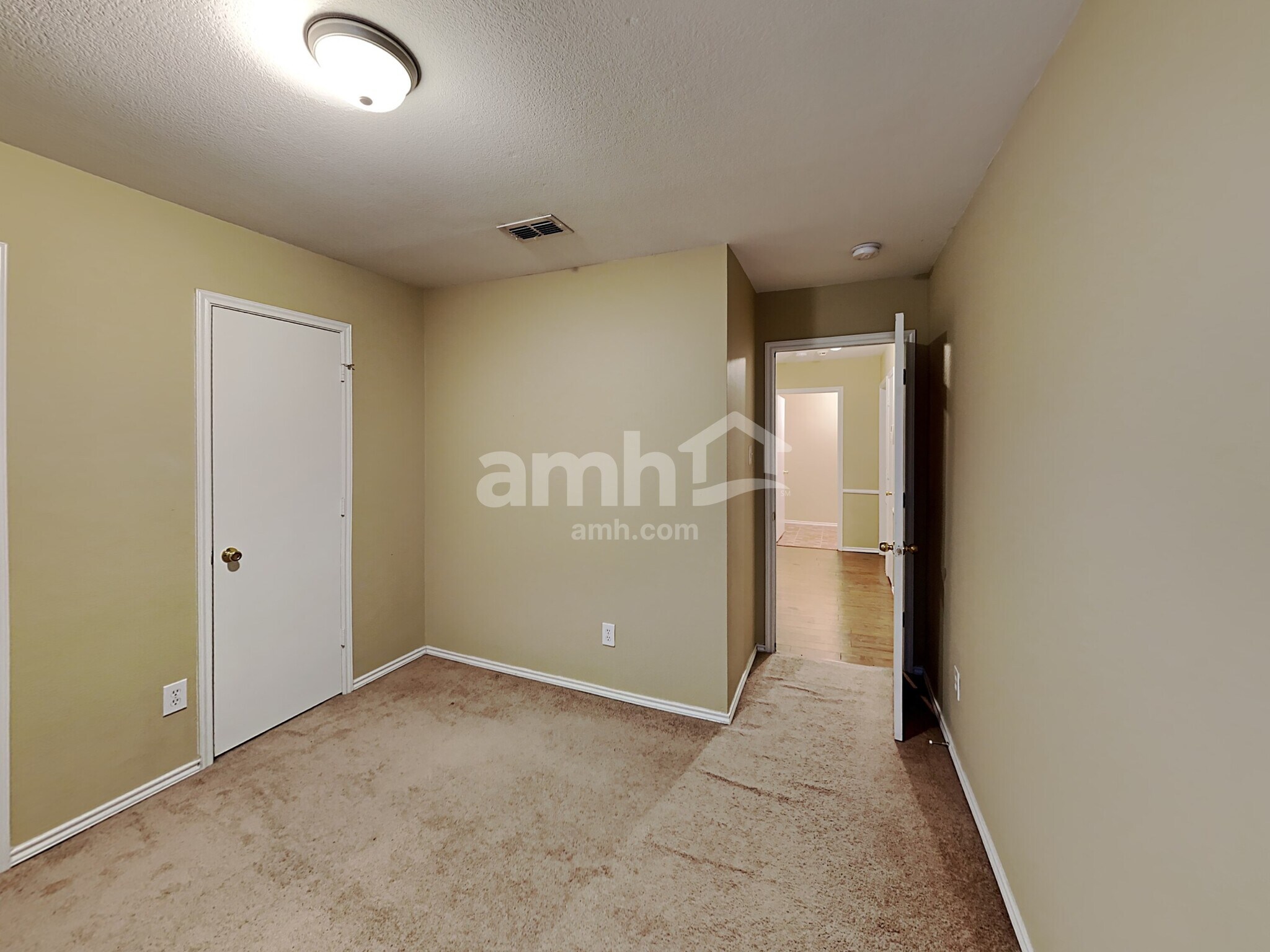 Building Photo - 13723 High Mesa Rd