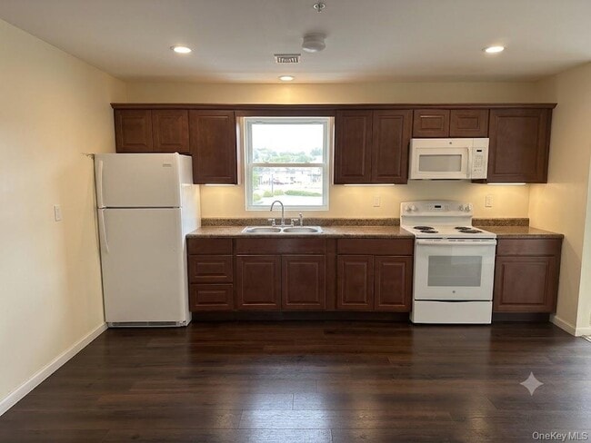 Building Photo - 6270 Rte 209