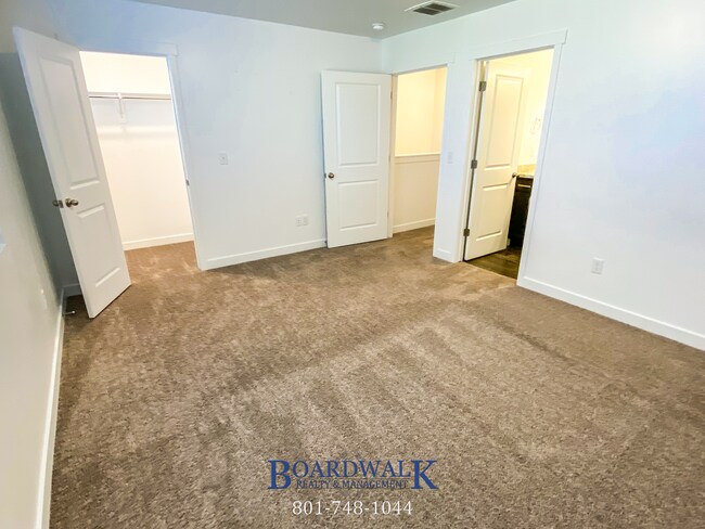 Building Photo - Beautiful 3 Bed 2 Bath Herriman Townhome!