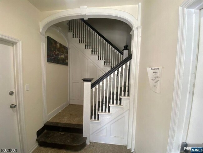 Building Photo - 29 High St