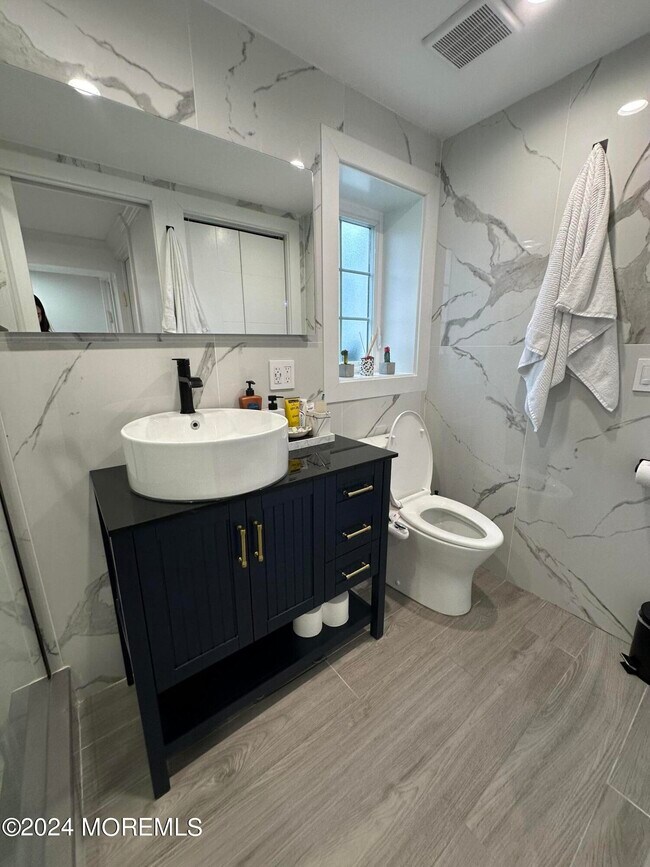 Building Photo - 46 Hilltop Rd