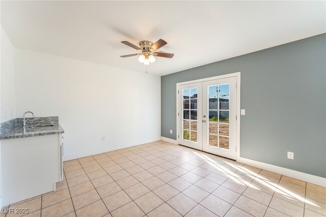 Building Photo - 1416 Cholla Way