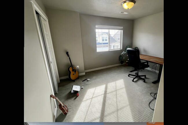Building Photo - 932 W 2840 N