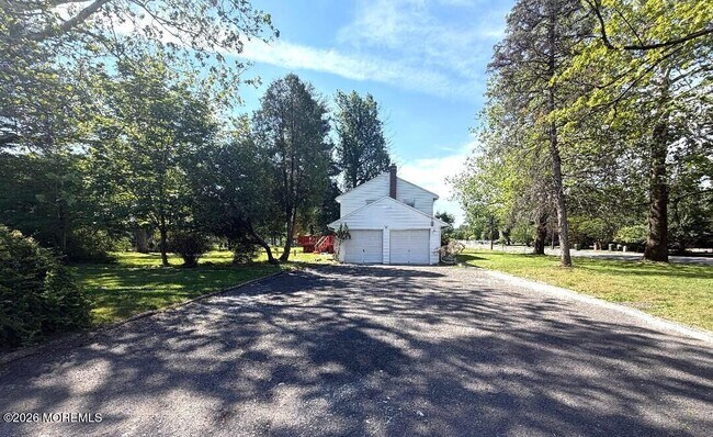 Building Photo - 434 Plainfield Rd