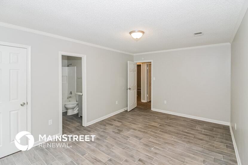 Building Photo - 6645 Chauncey