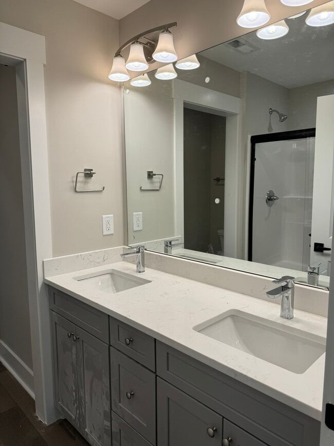 Building Photo - 145 Brawley Ave