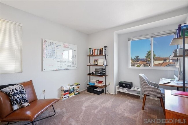 Building Photo - 10636 Brookhollow Ct