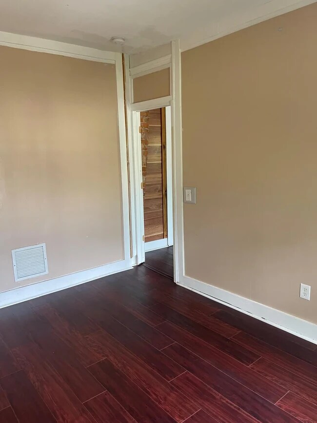 Living Room - 105 Newhall St