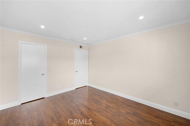 Building Photo - 121 Sinclair Ave