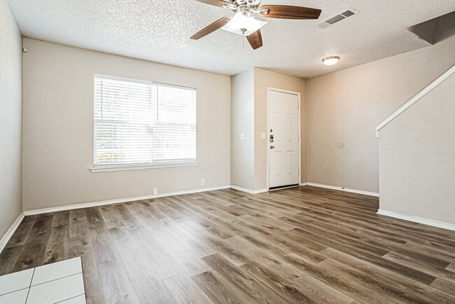 Building Photo - 1906 Purdue Dr