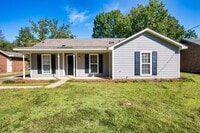 Building Photo - ** 3 Bed 2 Bath located off Wares Ferry rd...