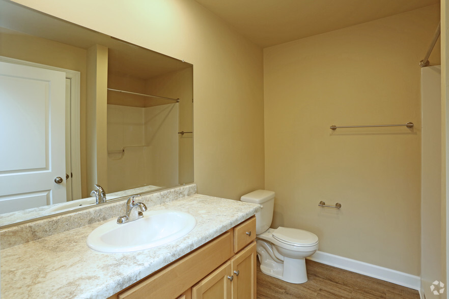 2BR, 2BA- Upper - Rock Creek1