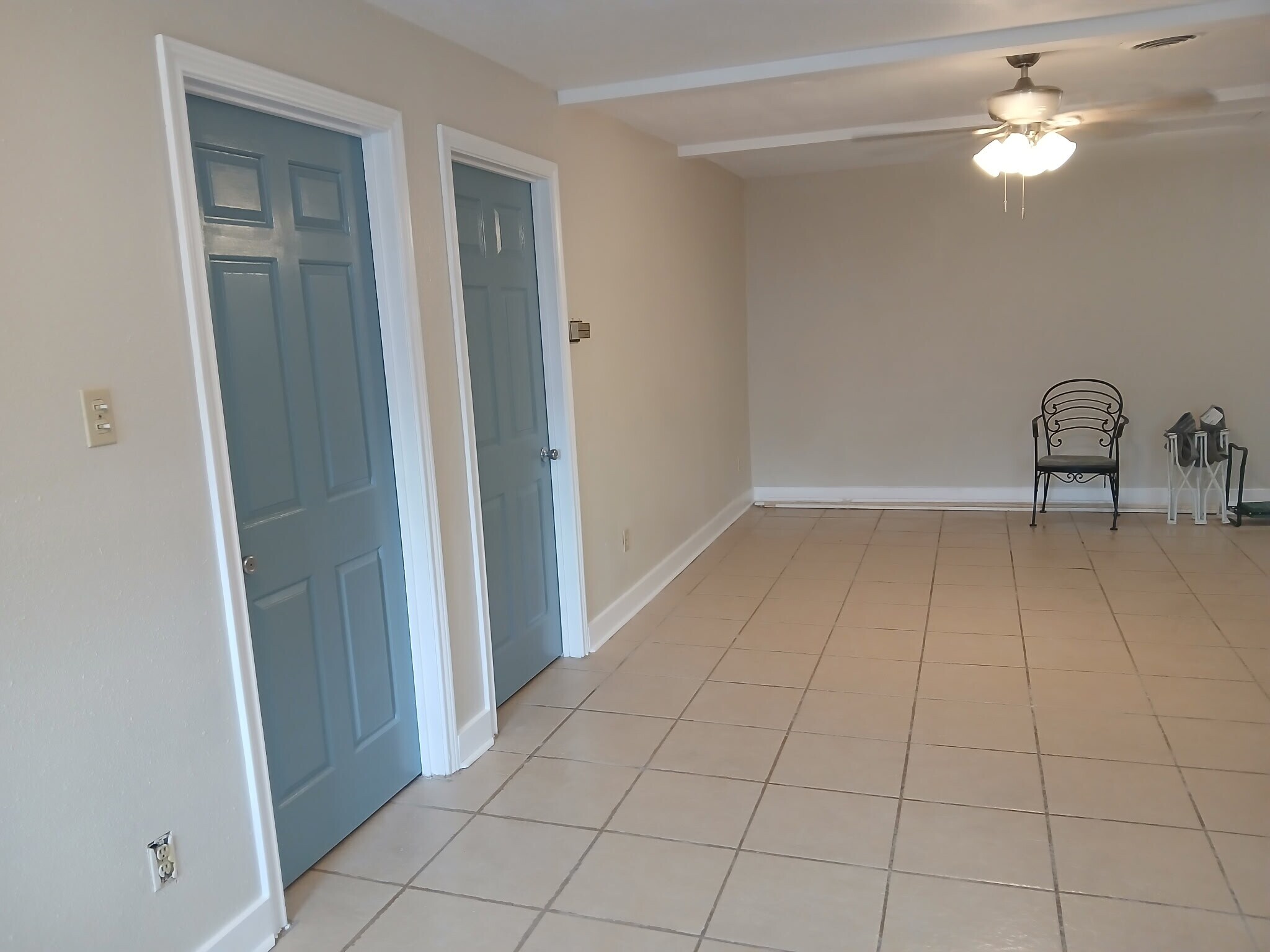 Great color scheme - 17140 FM 344 W
