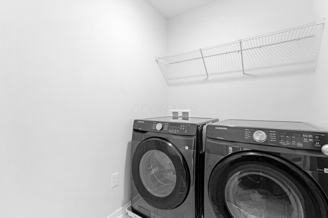 Building Photo - 4949 Sanford Grv Pl