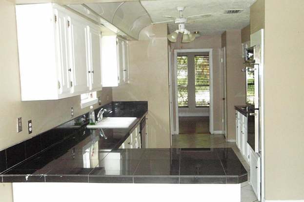 Building Photo - 13627 Montaigne Dr