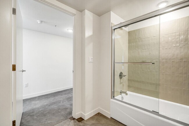 Interior Photo - 4Mica LA