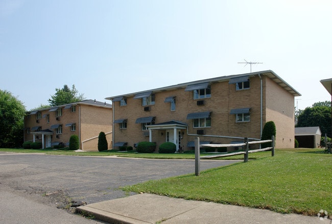 Primary Photo - Linwood Apartments