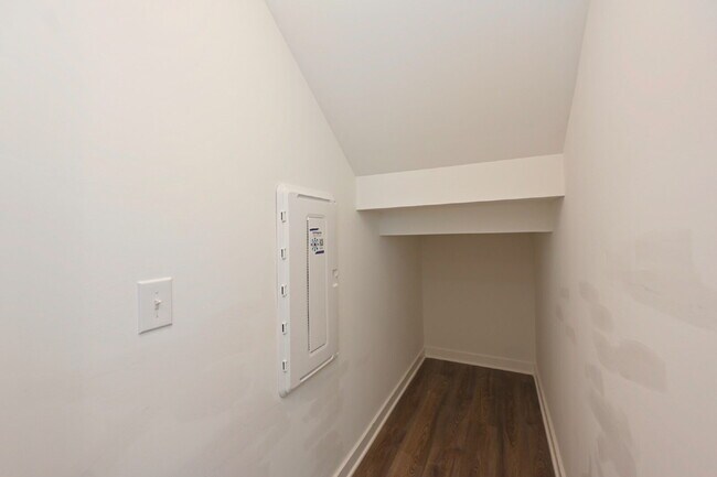 Building Photo - Modern 2024 New Construction in Sage Farms – Steps from Dog Park & Trails!