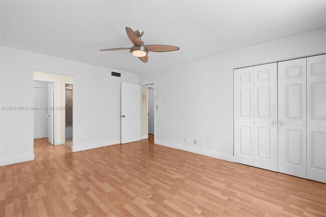Building Photo - 7051 Environ Blvd