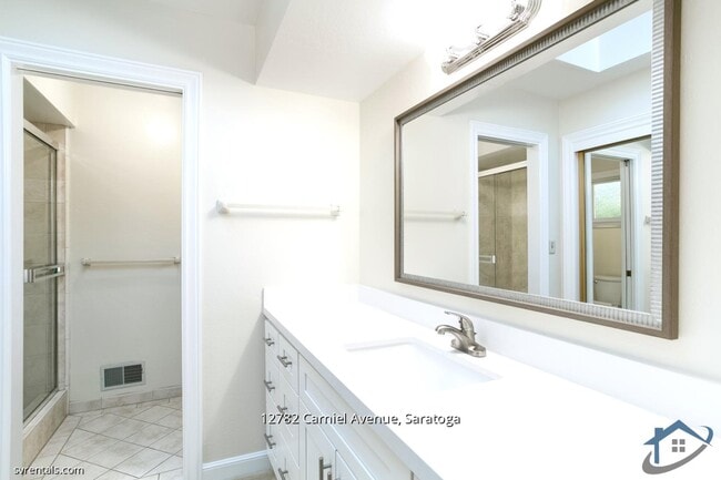 Building Photo - 12782 Carniel Ave