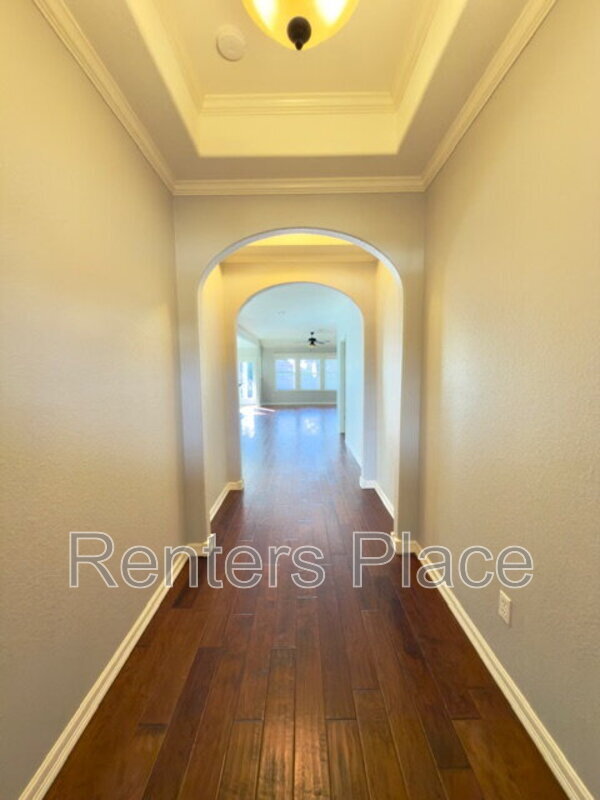 Building Photo - 2012 E 133rd Ct S