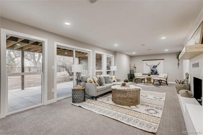 Building Photo - 6676 S Elmwood St