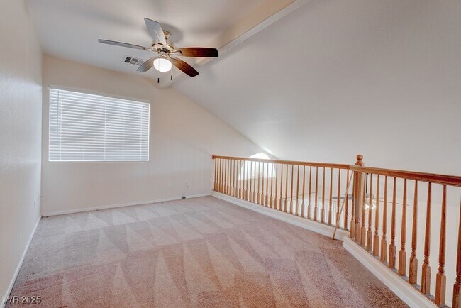 Building Photo - 8753 Country View Ave