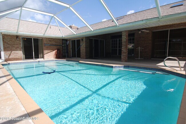 Building Photo - 2372 Windham Dr