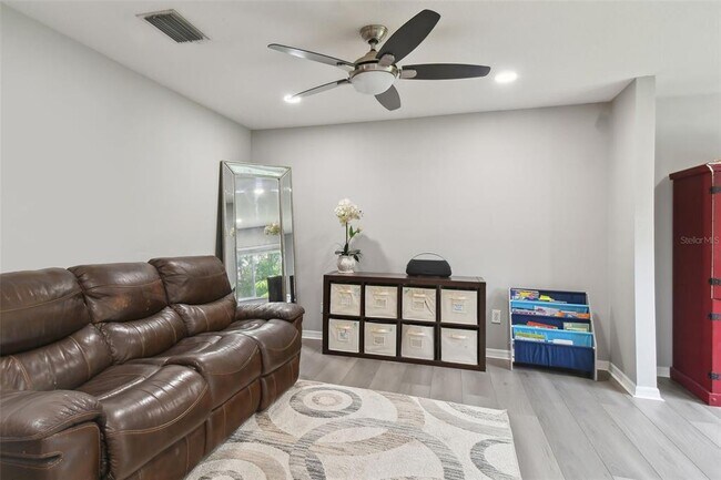 Building Photo - 19426 Sandy Springs Cir