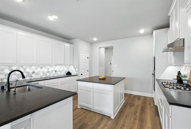 Building Photo - 2605 Thornhill Ln