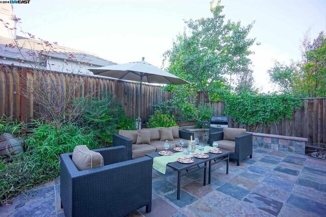 Building Photo - 3200 Spicewood Ln