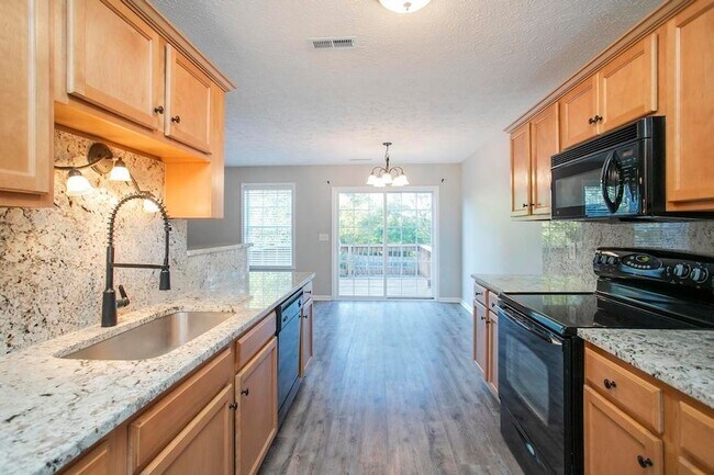 Building Photo - 1254 Lasalle Dr