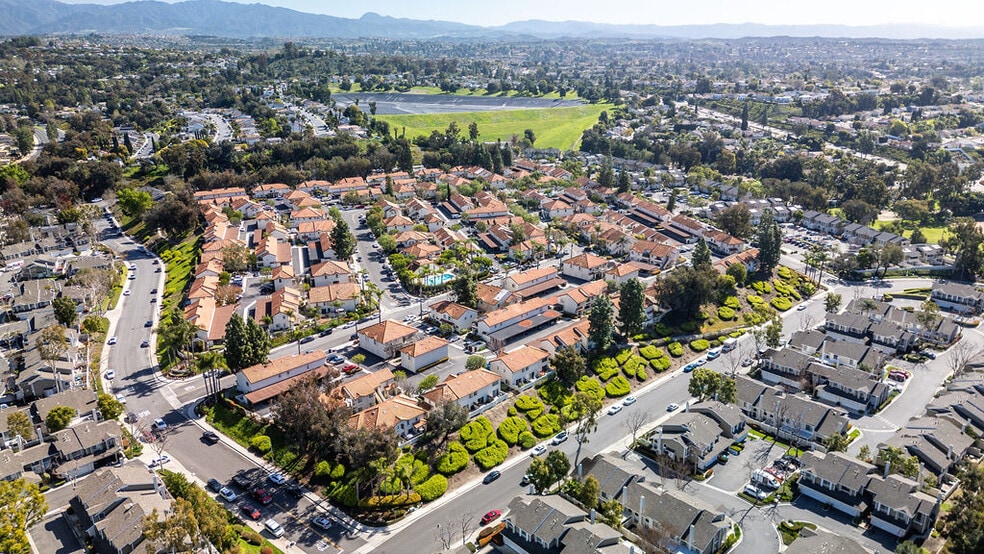 Building Photo - 26156 La Real