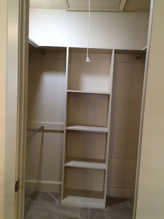 Building Photo - Cute 3/2 duplex in Frisco, Tx- Available NOW and Renovated