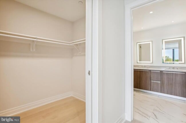 Building Photo - 1201 N Royal St