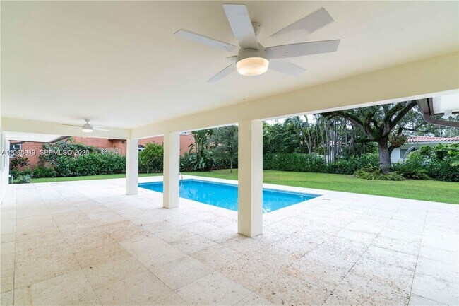 Building Photo - 4150 Monserrate St