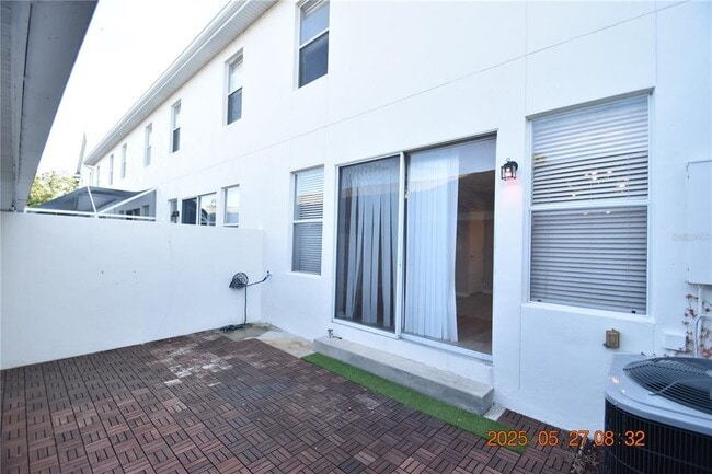 Building Photo - 11509 Fountainhead Dr