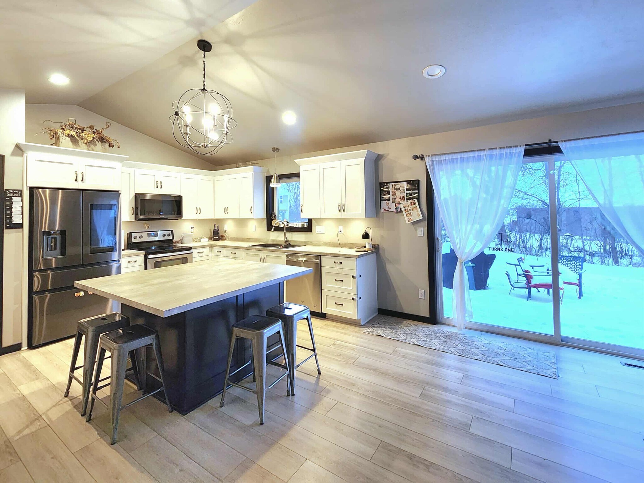 Building Photo - 2453 Scheuring Rd