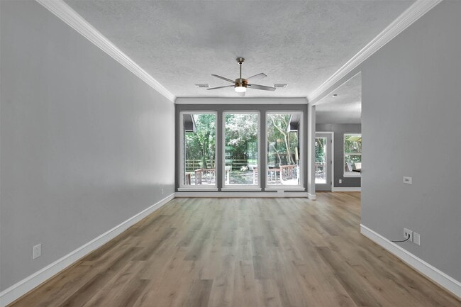 Building Photo - 84 Oak Grove Ln