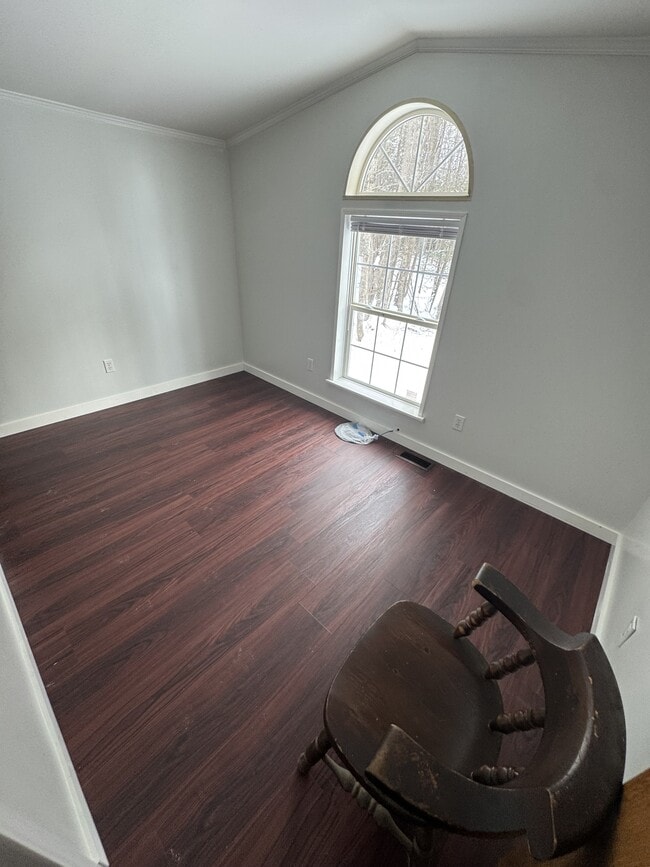 Building Photo - 189 Commercial St