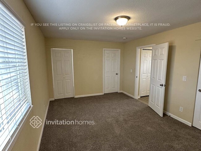 Building Photo - 17579 E Temple Dr