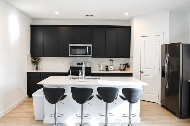 Building Photo - 7822 Bel Fiore Dr