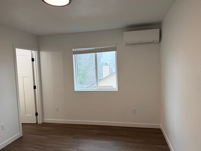 Building Photo - Brand new 3 bedroom 3 full bath townhouse in Thurston! MOVE IN SPECIAL!