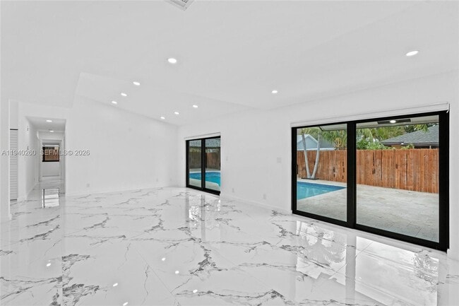 Building Photo - 730 SW 95 Terrace