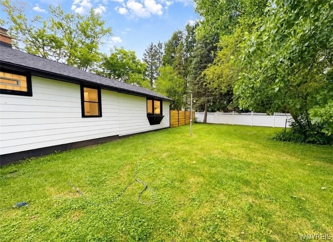 Building Photo - 6921 Bear Ridge Rd