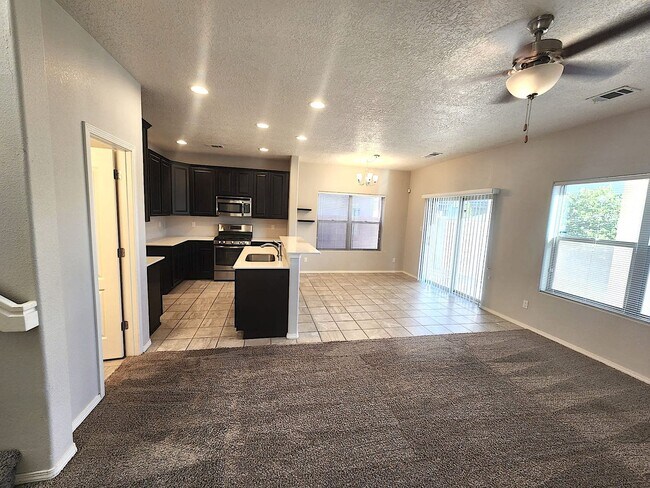 Building Photo - Amazing 3 bedroom on Westside! Coors/Ladera. Close to Petroglyphs, I-40.