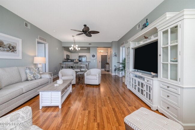 Building Photo - 2801 S Ridgewood Ave