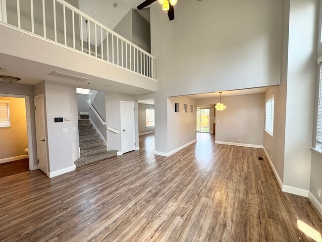 Building Photo - Great Shape Single Family Home in Livermore