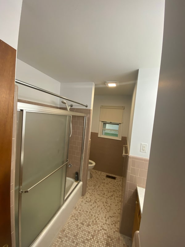 Building Photo - 298 Eastwood Dr